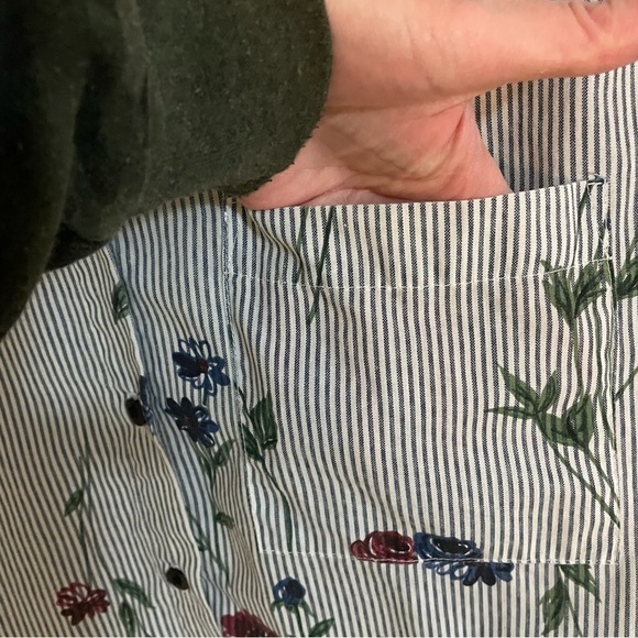 Tapestry Vintage Rose Floral Button Down Blouse, Size XL - Picture 7 of 8